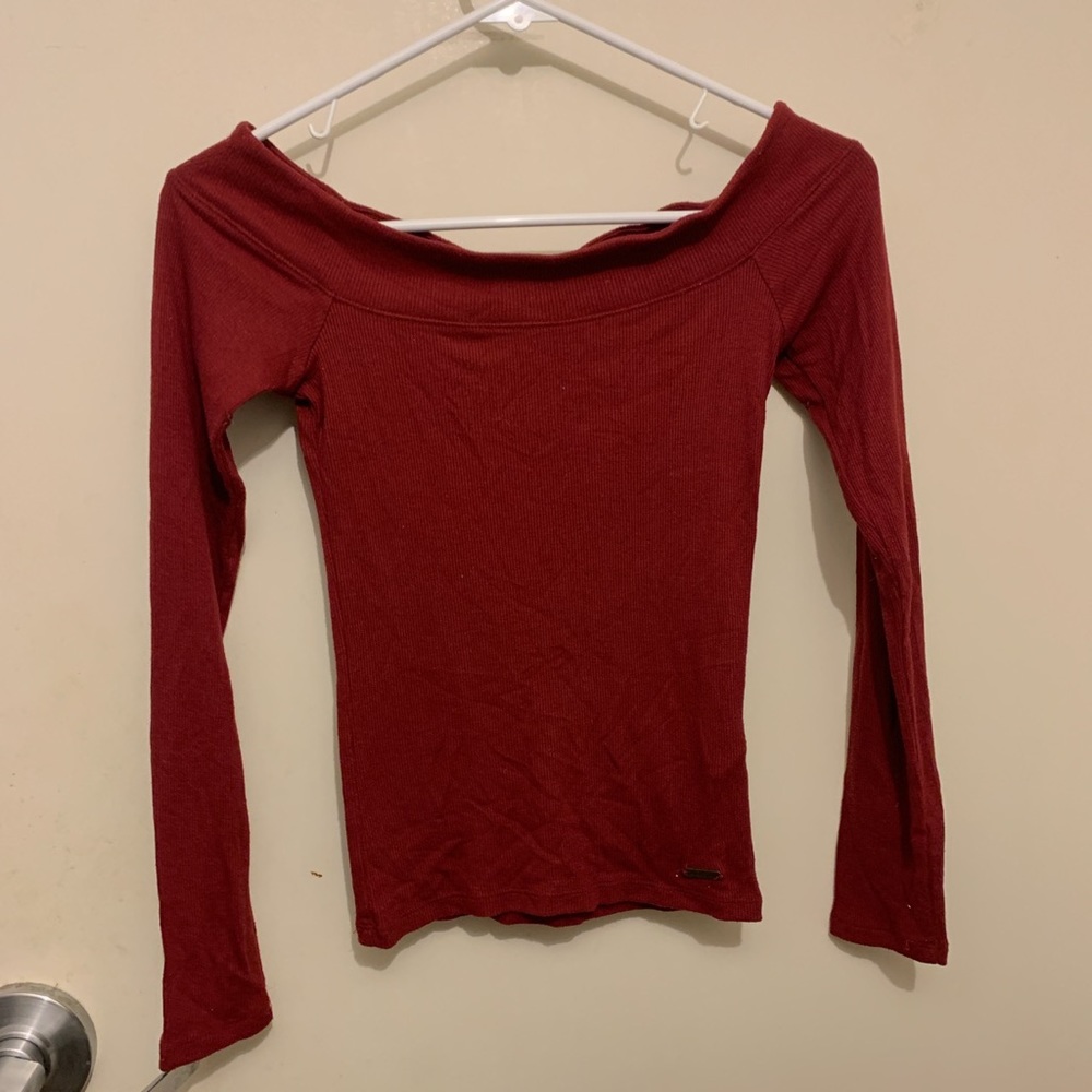 Hollister top